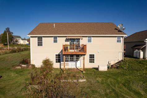 15 Lubear Way Auburn ME 04210
