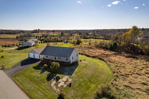 15 Lubear Way Auburn ME 04210