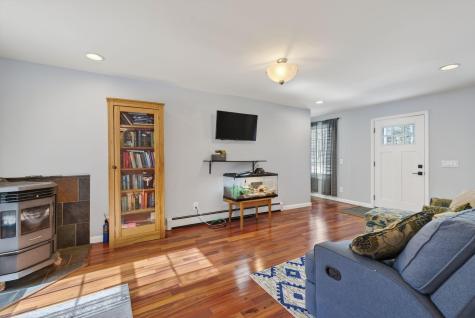 24 Solomon Drive Gorham ME 04038