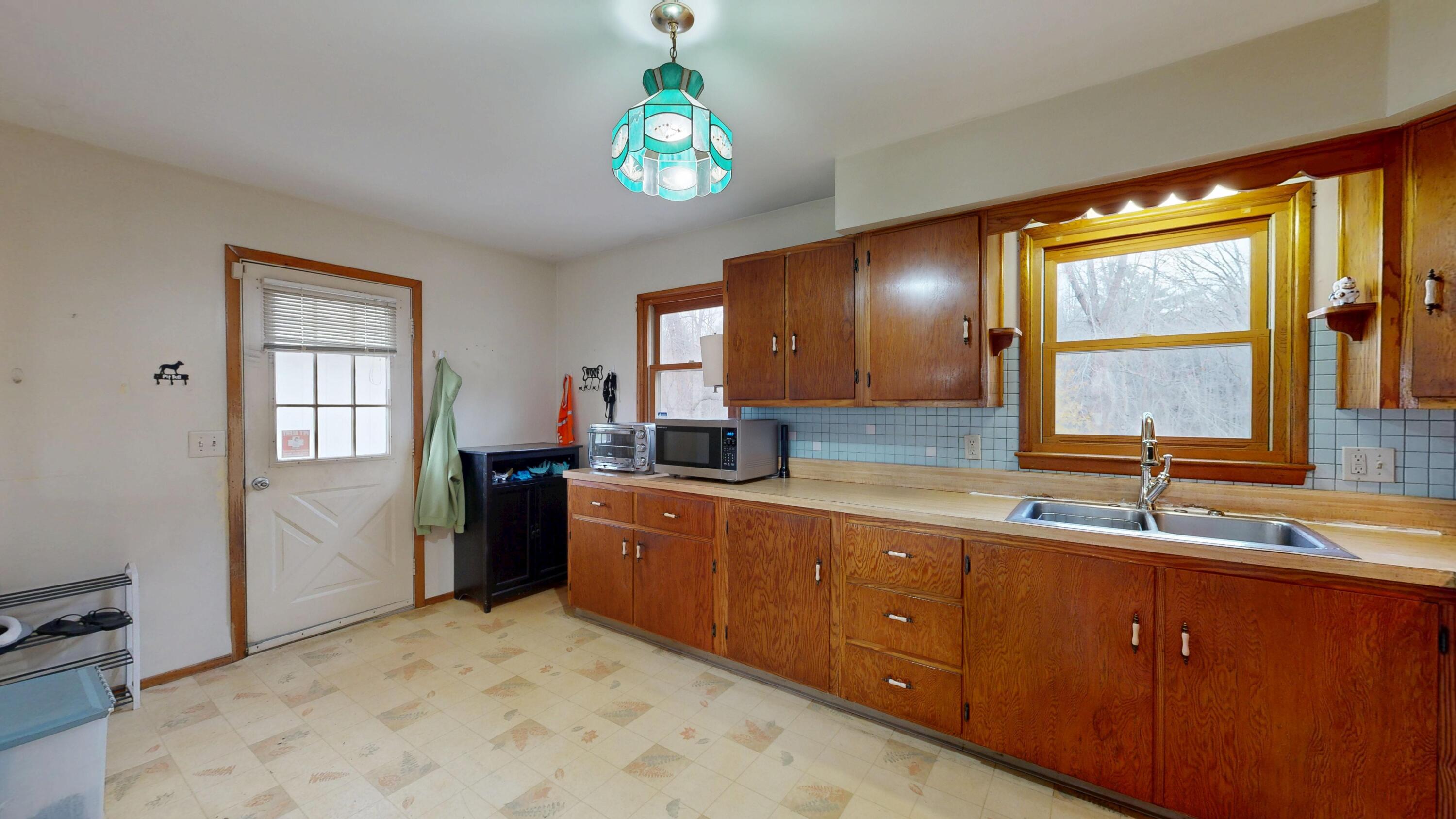 4 Carson Street Auburn ME 04210