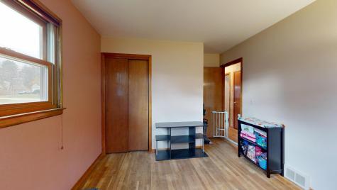 4 Carson Street Auburn ME 04210