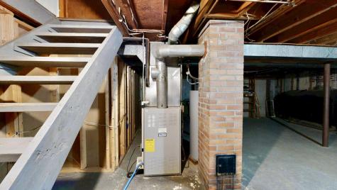 4 Carson Street Auburn ME 04210