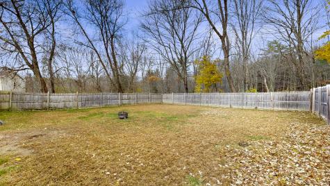 4 Carson Street Auburn ME 04210