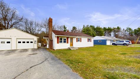 4 Carson Street Auburn ME 04210