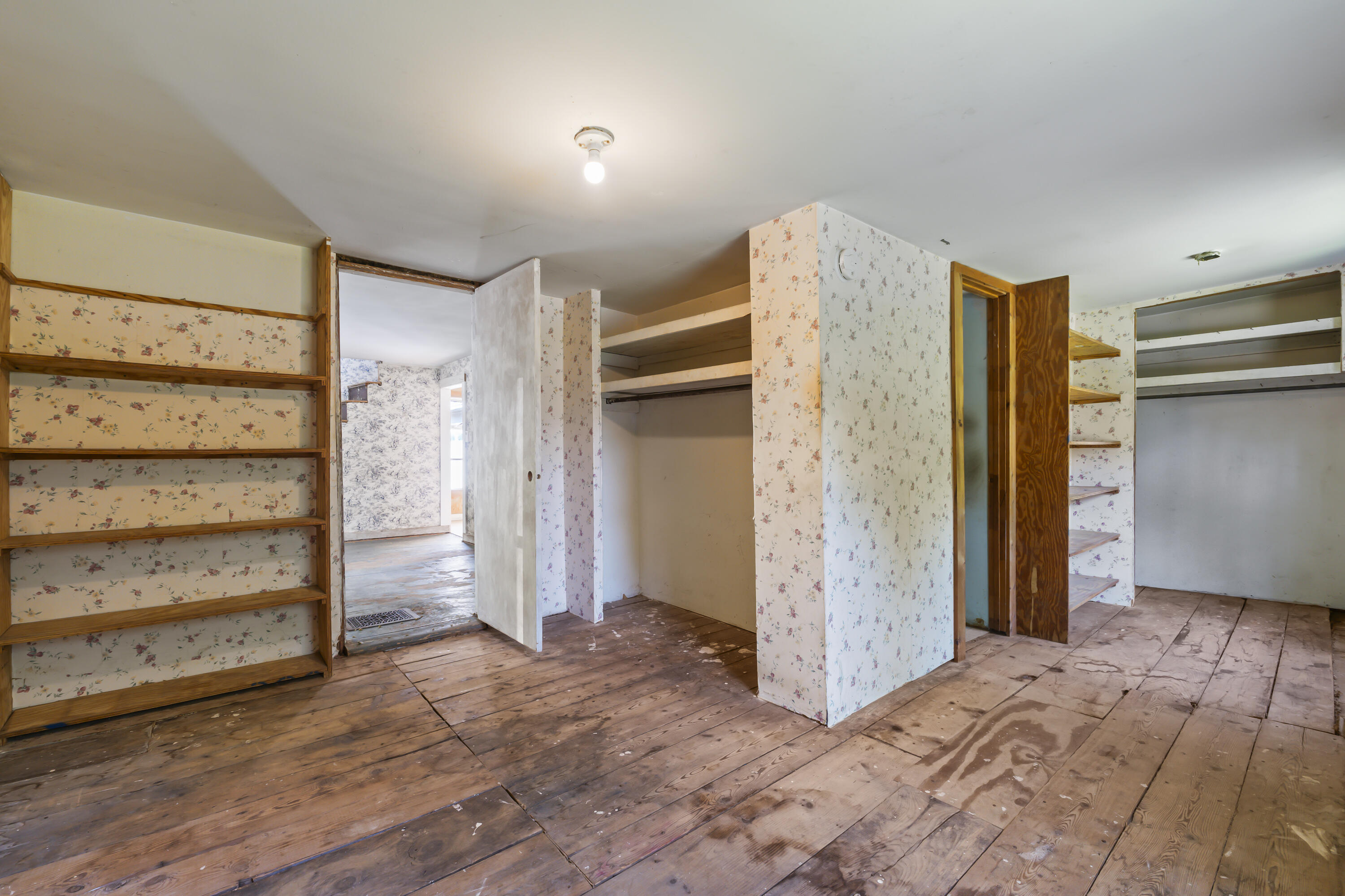 27 N Wayne Road Wayne ME 04284