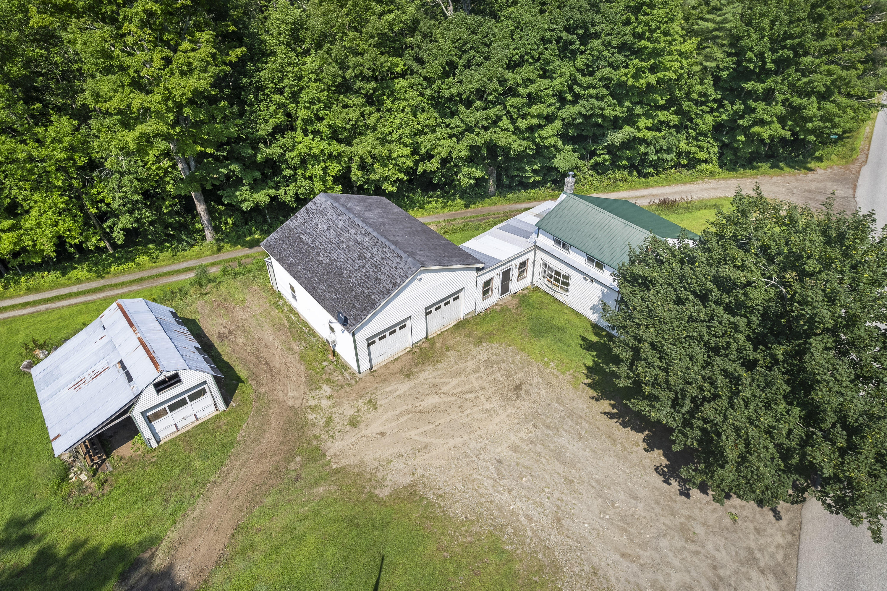 27 N Wayne Road Wayne ME 04284