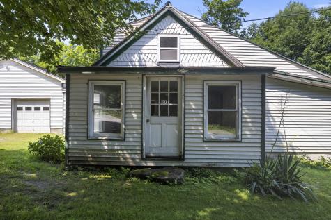 27 N Wayne Road Wayne ME 04284