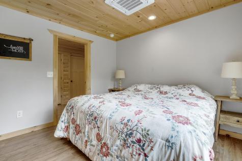 23 Tuckers Way Bethel ME 04217