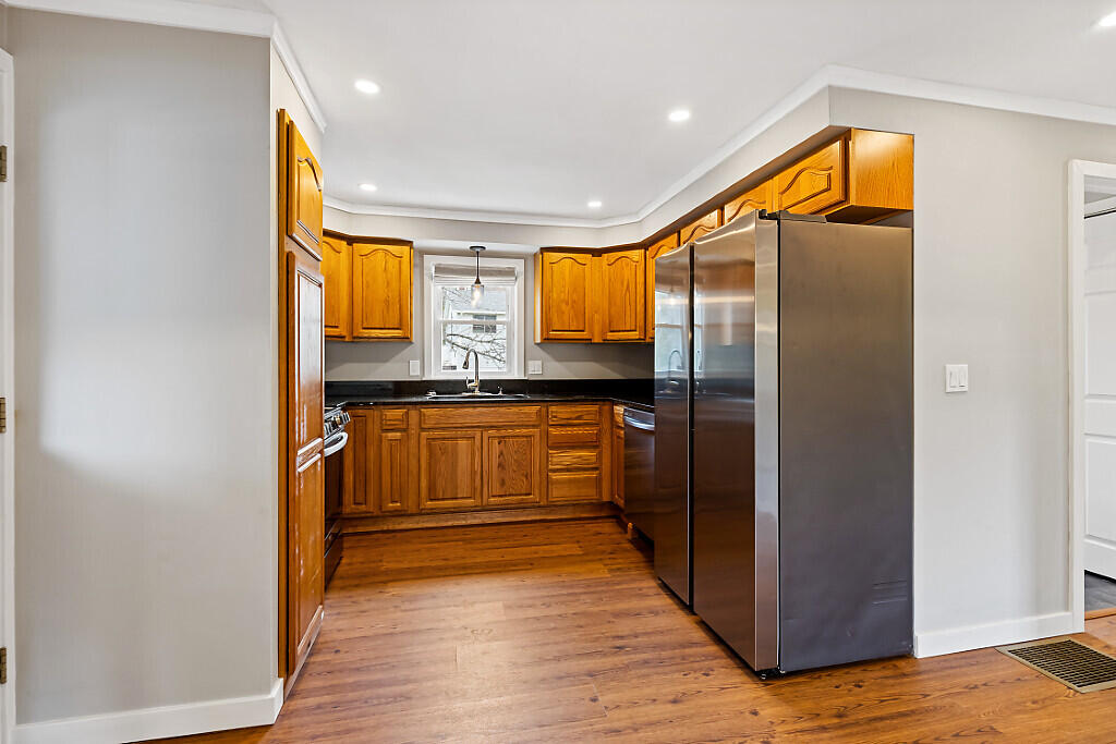 19 Alexandra Drive Gardiner ME 04345