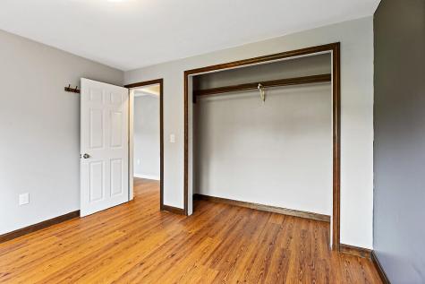 19 Alexandra Drive Gardiner ME 04345