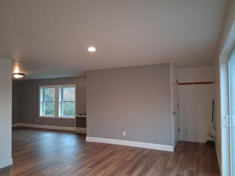 17 Dickey Lane Bowdoin ME 04287