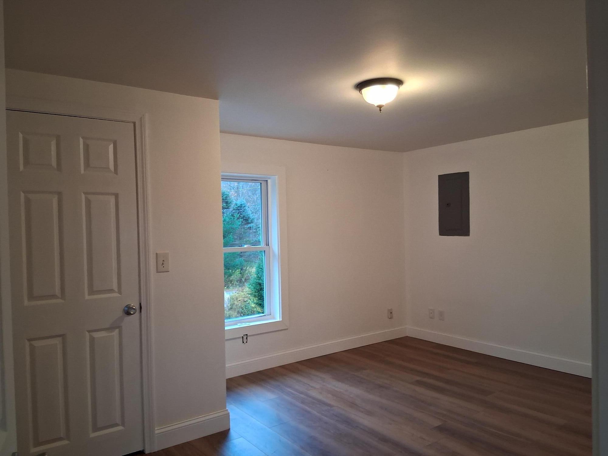 17 Dickey Lane Bowdoin ME 04287