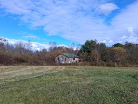 17 Dickey Lane Bowdoin ME 04287