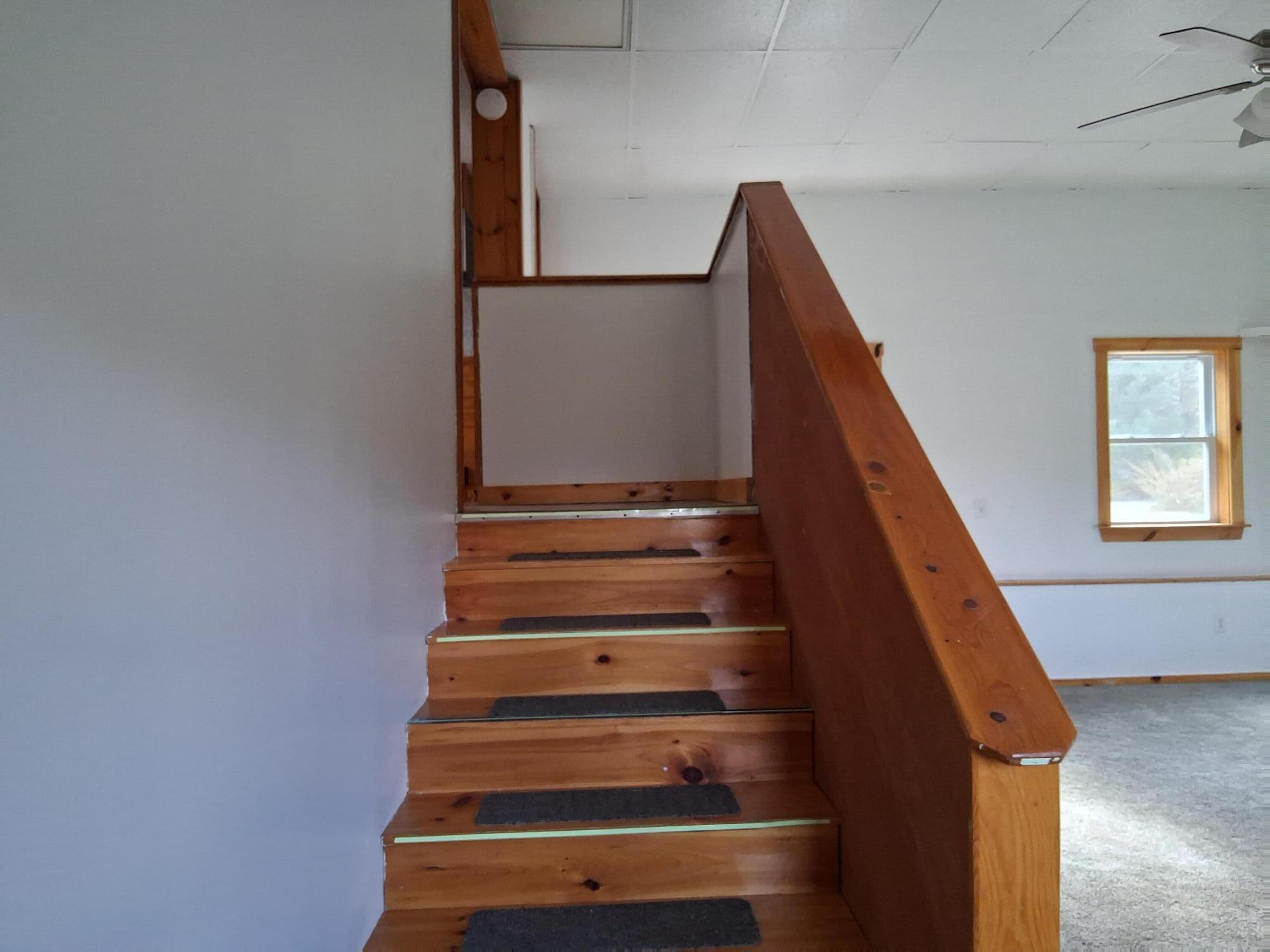 17 Dickey Lane Bowdoin ME 04287