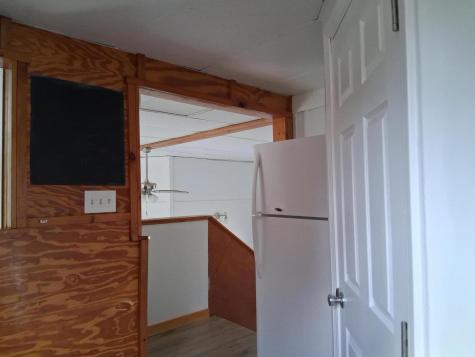 17 Dickey Lane Bowdoin ME 04287