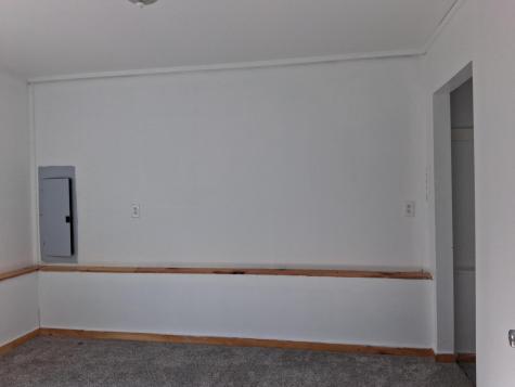 17 Dickey Lane Bowdoin ME 04287