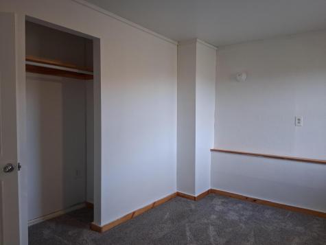 17 Dickey Lane Bowdoin ME 04287