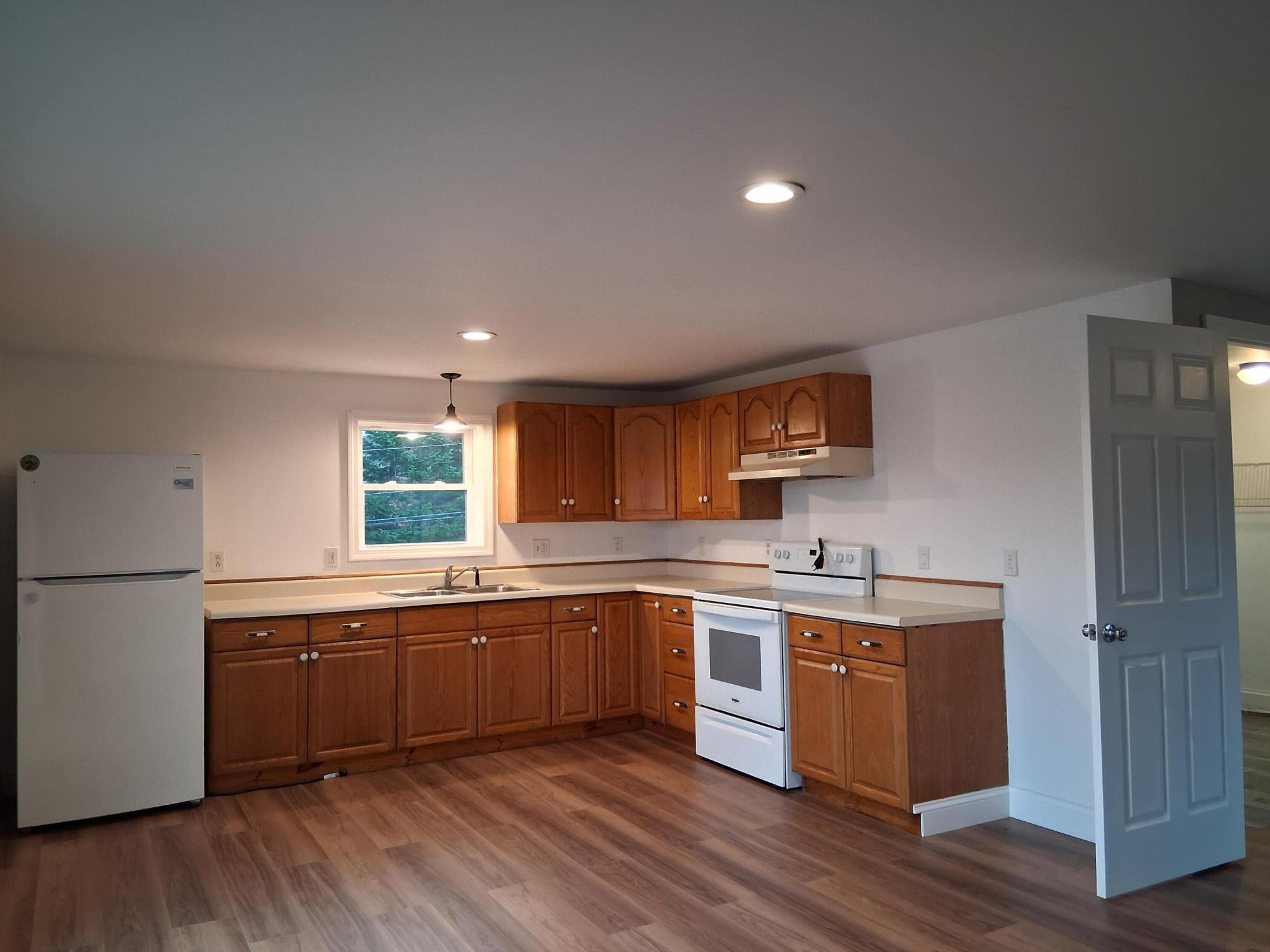 17 Dickey Lane Bowdoin ME 04287