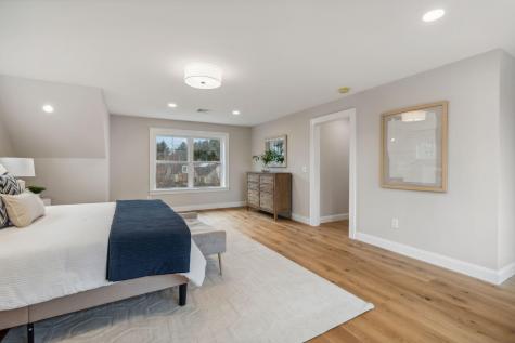14 Lucy Lane Falmouth ME 04105