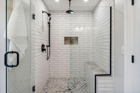 14 Lucy Lane Falmouth ME 04105