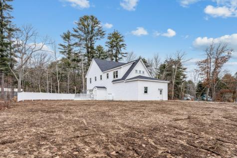 14 Lucy Lane Falmouth ME 04105