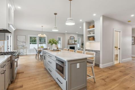 14 Lucy Lane Falmouth ME 04105