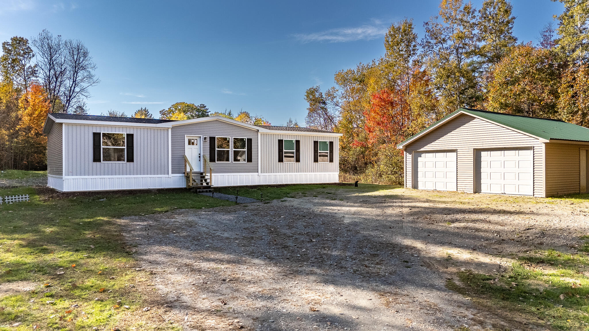 3 Back Road Abbot ME 04406