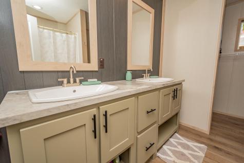 3 Back Road Abbot ME 04406