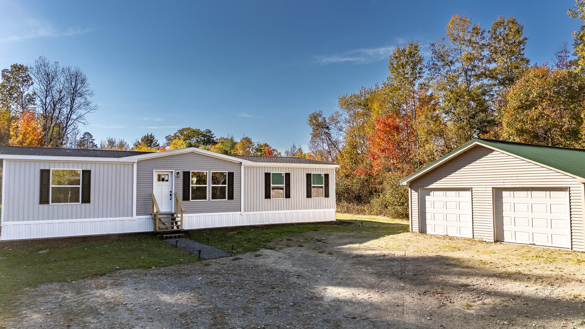 3 Back Road Abbot ME 04406