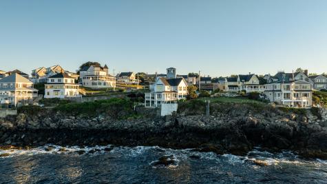 86 Ocean Ave Extension York ME 03909