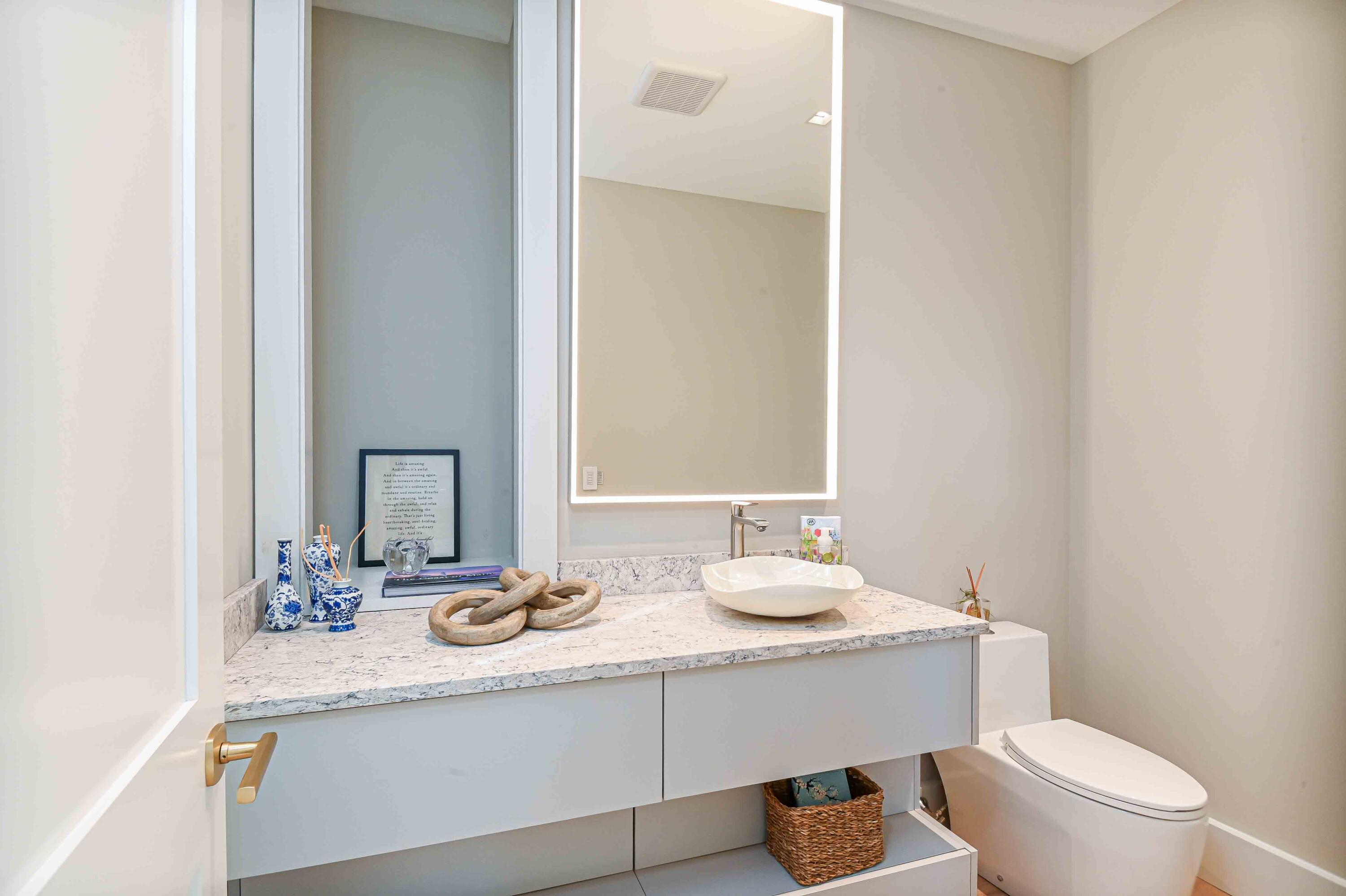 7 Nubble Point York ME 03909