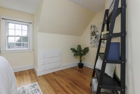 85 Leighton Road Falmouth ME 04105