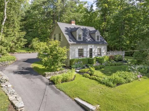 85 Leighton Road Falmouth ME 04105