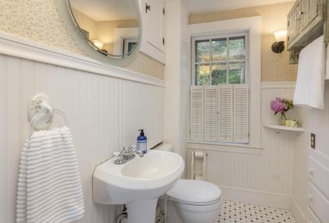 85 Leighton Road Falmouth ME 04105