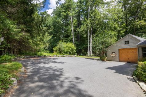 85 Leighton Road Falmouth ME 04105