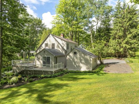 85 Leighton Road Falmouth ME 04105