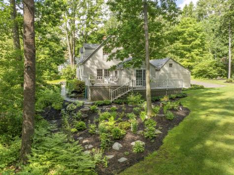 85 Leighton Road Falmouth ME 04105