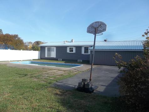 24 Willow Street Calais ME 04619