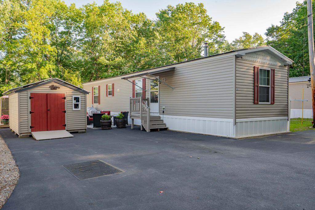 84 Sanford Road Alfred ME 04002