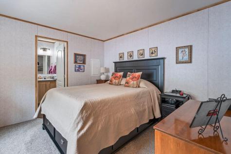 84 Sanford Road Alfred ME 04002