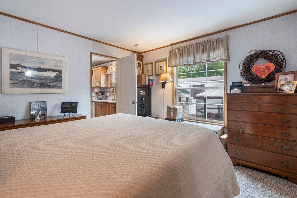 84 Sanford Road Alfred ME 04002