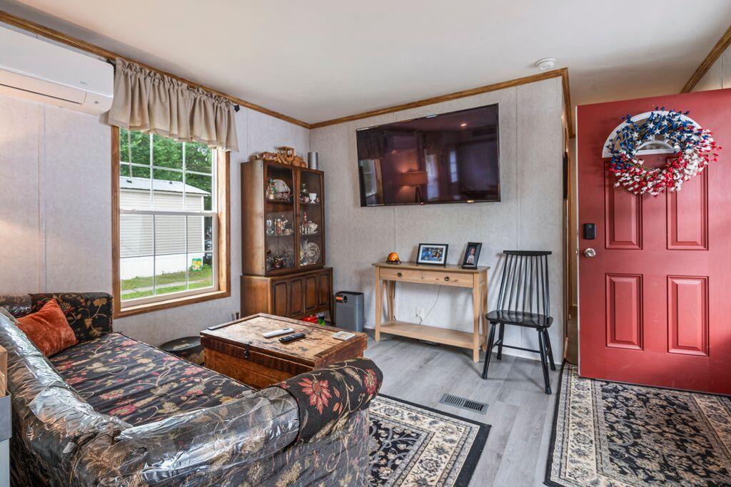 84 Sanford Road Alfred ME 04002