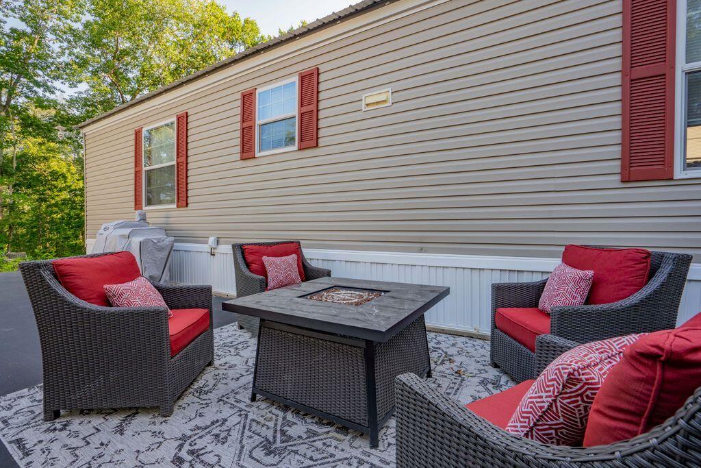 84 Sanford Road Alfred ME 04002