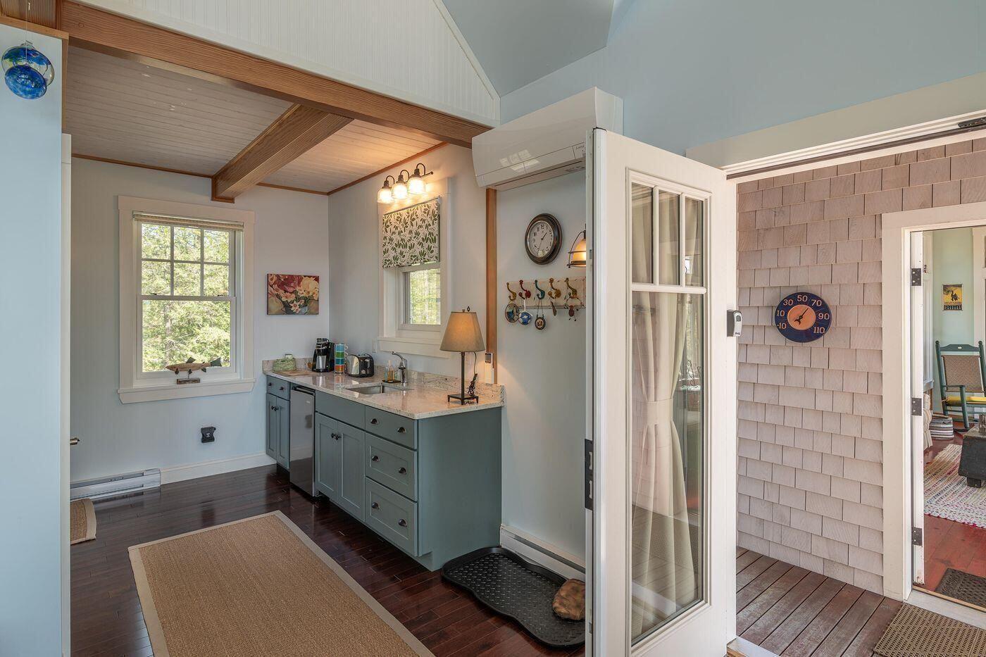 361 Cape Road Raymond ME 04071