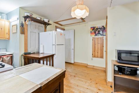 60 Route 41 Winthrop ME 04364