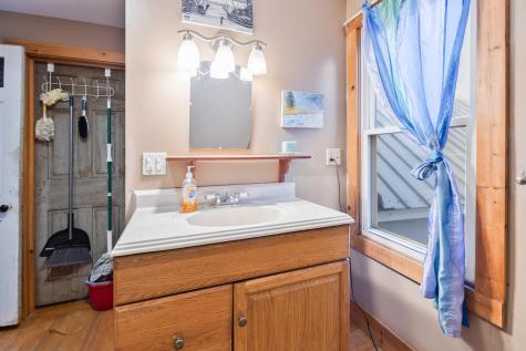 60 Route 41 Winthrop ME 04364