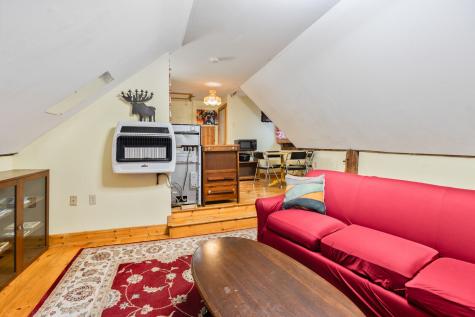 60 Route 41 Winthrop ME 04364