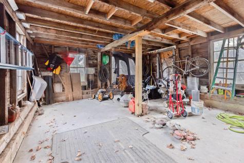 60 Route 41 Winthrop ME 04364