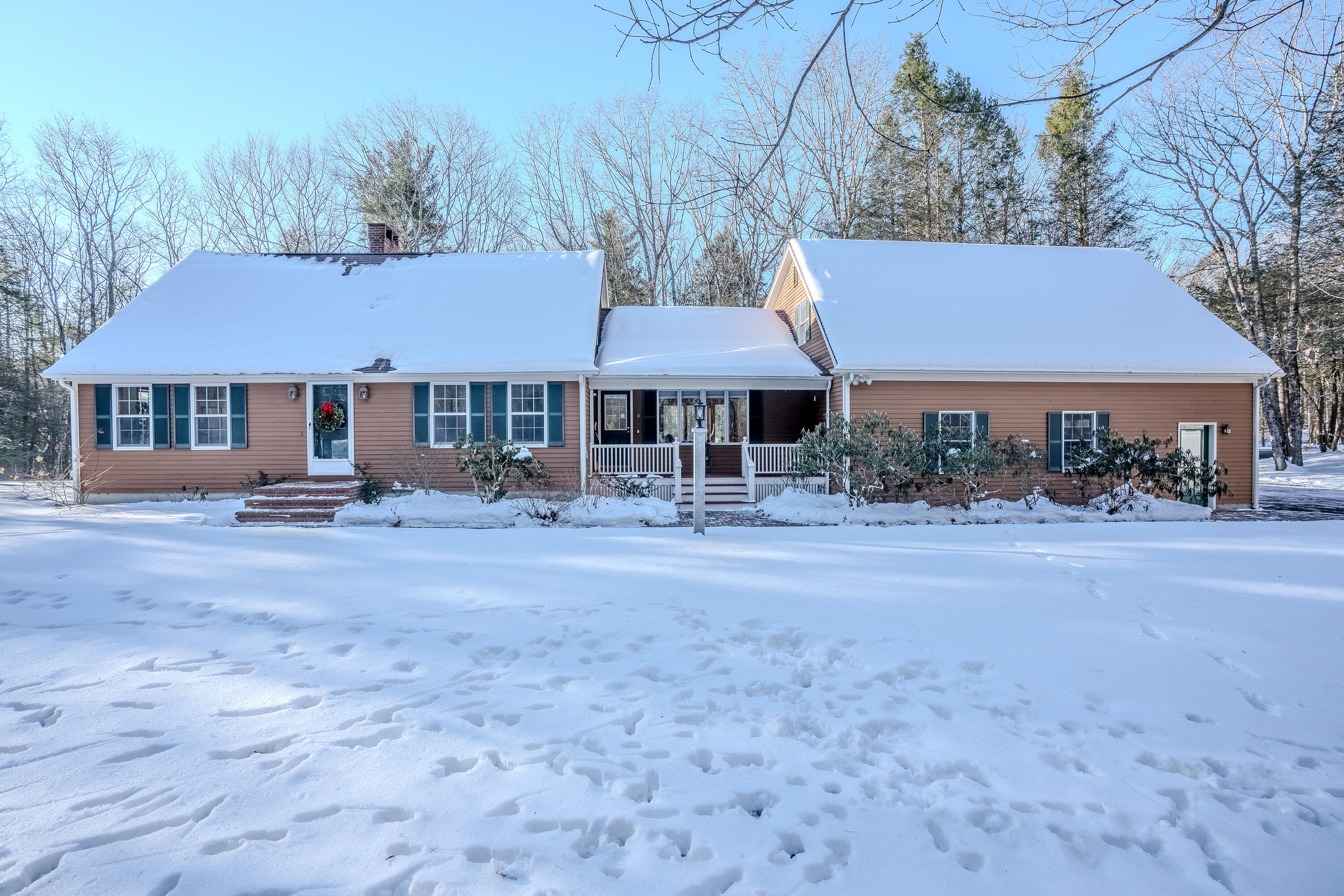 16 Grist Mill Drive Falmouth ME 04105