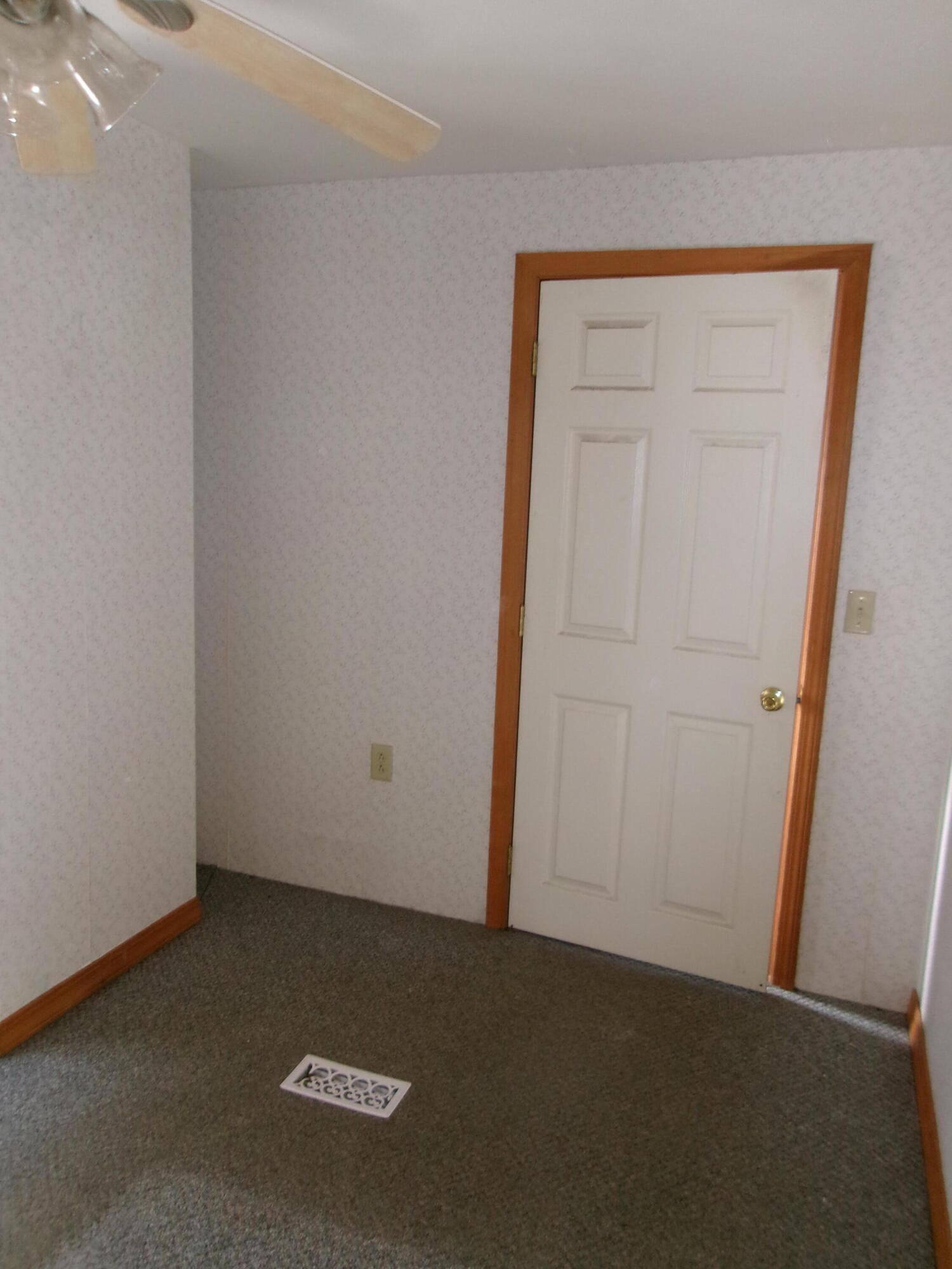 6 Morgan Street Lincoln ME 04457